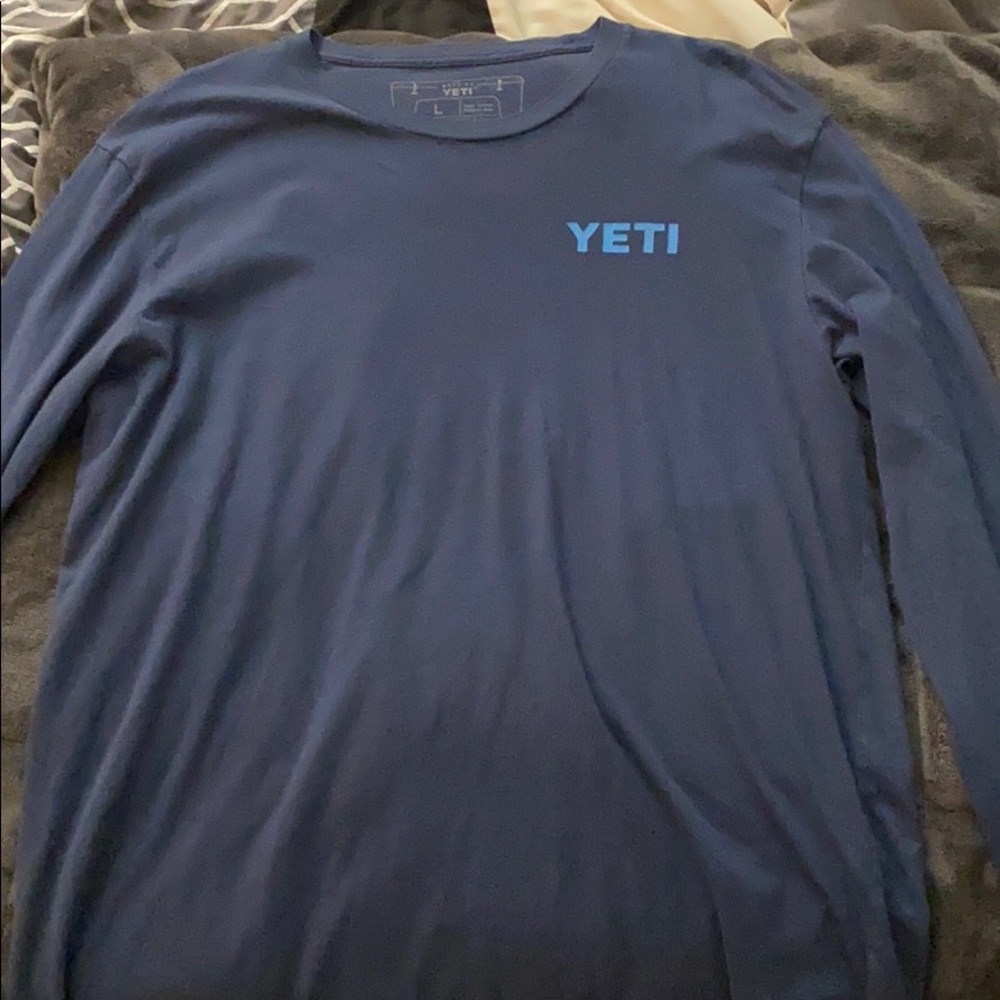 Yeti Long sleeve shirt
